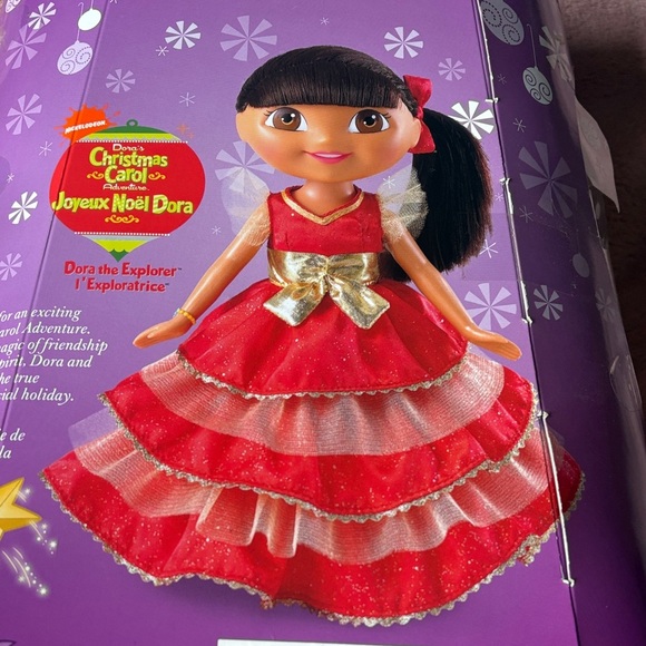 2009 Holiday Dora Doll in Red Dress - Picture 5 of 5